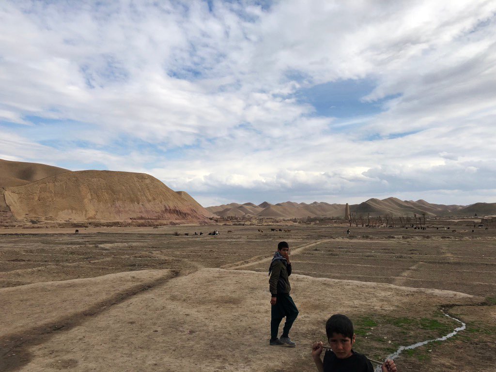 The drought in Afghanistan has been devastating for people.
In the short term: Humanitarians need more $ to scale-up.
In the long-term: we must foster resilience, encourage development &amp; jobs. 

Things can improve if we step up, and there is peace. #GVAfghanistan2018