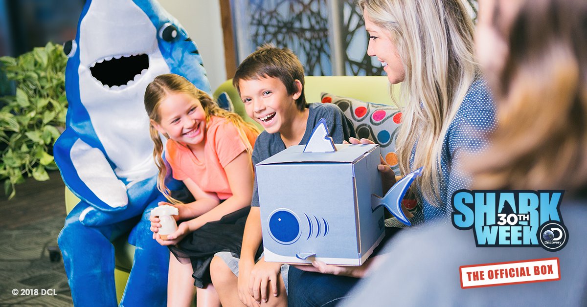 theSharkWeekBox's tweet image. Give the perfect gift for any Shark Week™ lover with our 50% off deal! The discount is applied at checkout and available exclusively through this link: shrkbx.com/2r6EcXs