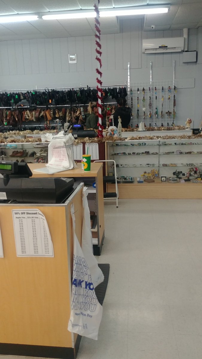Bush04Melissa's tweet photo. Lets decorate the store.....bc I live here too 😂😂
#citythriftclarksville #citythrift #lovemyjob https://t.co/5FUnZsNDdo