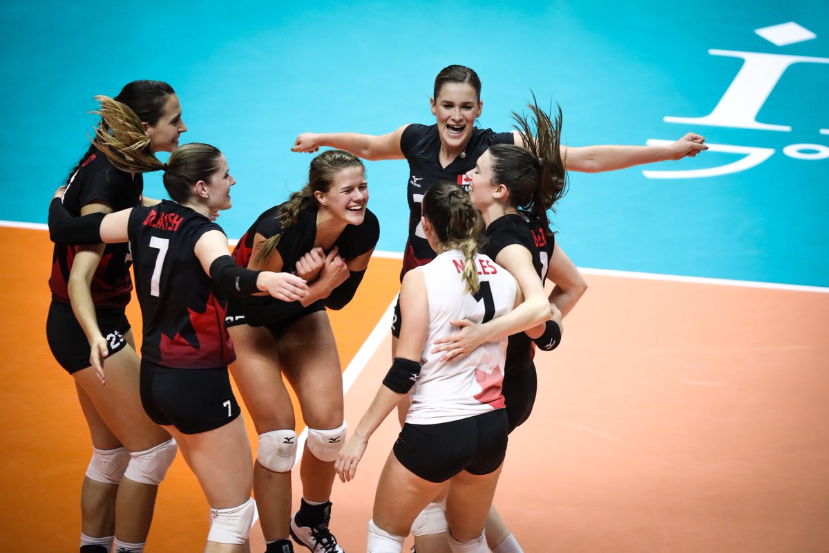 VBallCanada's tweet photo. It’s #GivingTuesday 🙏🤗 Here are some ways you can support your favourite VC programs or teams:
- 2020 Vision 🔗https://t.co/EeDcnTLoY6
- Aeroplan program –  donate your unused ✈️miles.
- #GiveFive – your club can help the women’s team.... Contact:  cdensmore@volleyballbc.org https://t.co/qFb95UUyCP