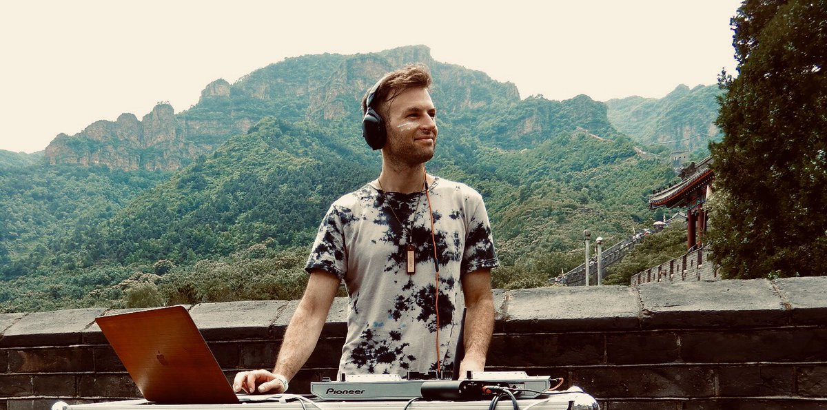 oimovement's tweet photo. Our newest release “The Pineapple Plan” EP (OI-0014) by international live electronic, collaborators, Et Al, drops this week! Check out a sneak preview of what’s in store with this mix from 1/2 of the duo, @AlexIsMusician, live from Phuket! 

https://t.co/iImBYzxDgD https://t.co/YDwJEeXzwN
