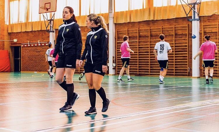 ffeliciaharlin's tweet photo. Halvvägs in på säsongen och redan nu vet jag att denna säsong blir något extra. Går in med en go känsla i kroppen för resterande matcher, kval, slutspel och USM. #handboll #domare https://t.co/LngOKu3qXf