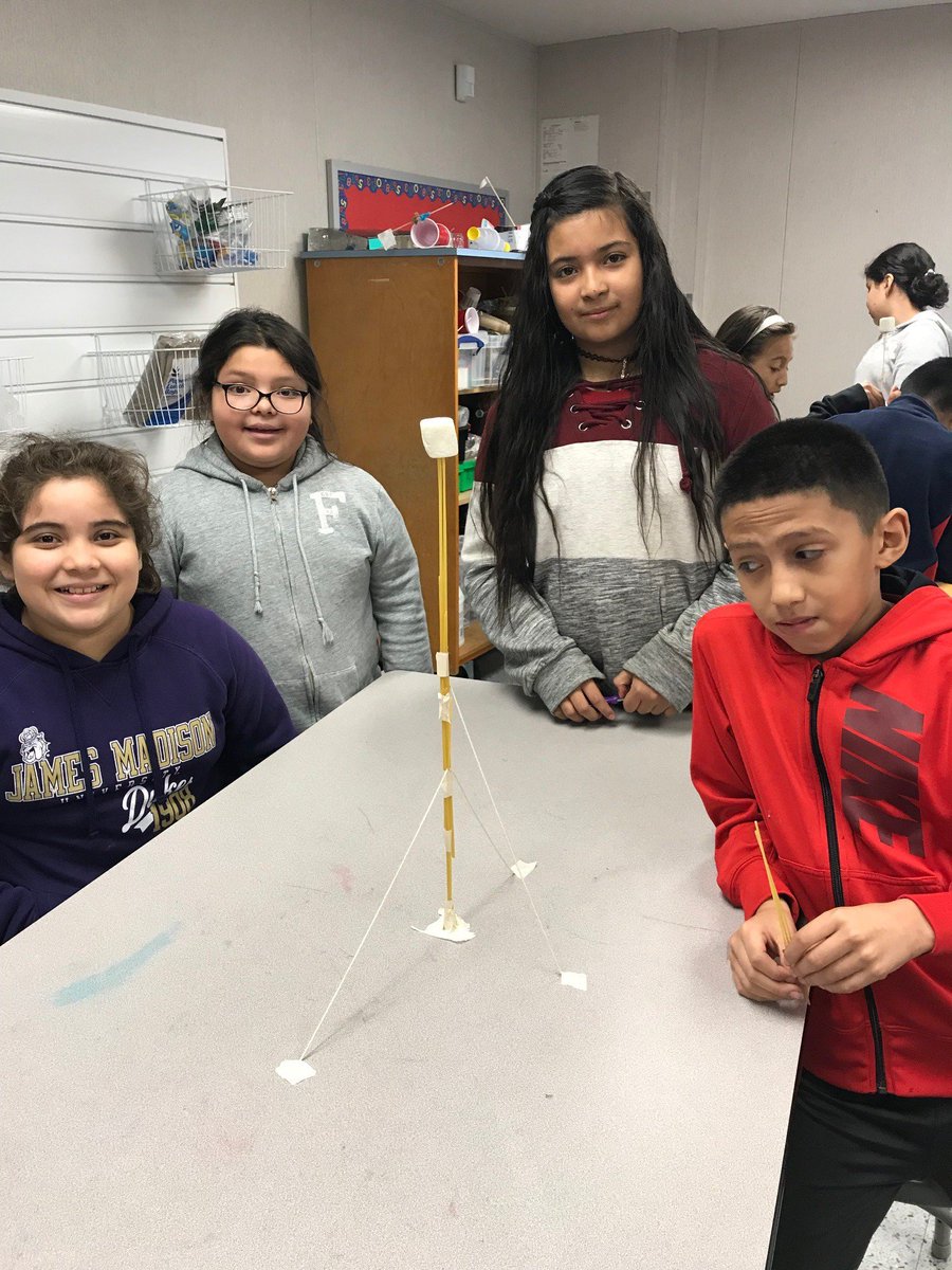 HESlibSTEMtech's tweet image. Marshmallow Challenge! Students used spaghetti, tape, and string to make a tower with a marshmallow topper! Ruiz&apos; class had the tallest structure at 51cm! @Herndon_ES