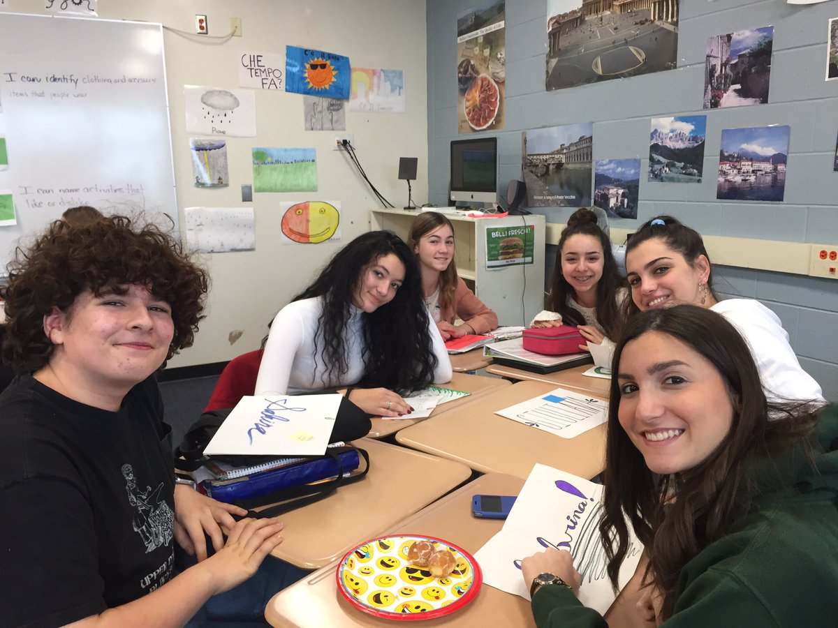 prof_sasso's tweet photo. So proud of my It Ss @sms8east @sms8west - communicating in italiano with Italian exchange students!  @AHSD25South #southlearns https://t.co/f9Id4aMDkn