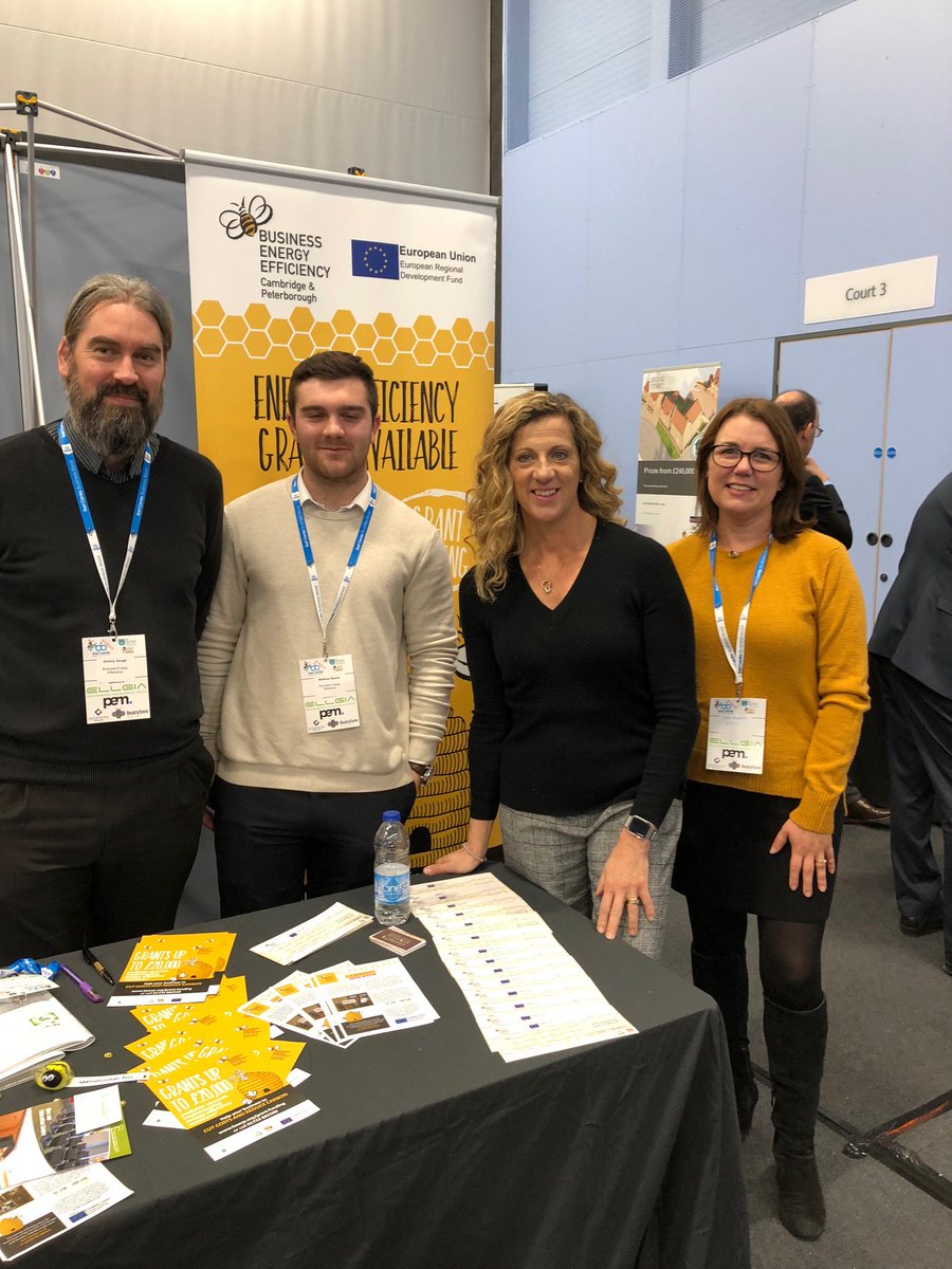 BusinessEECP's tweet photo. Here's Team BEE at #ECBB2018 in Ely with the wonderful  @SallyGunnell on our stand last Friday☺️ #Sustainability #sustainablebusiness #grantfunding  https://t.co/ck6dfeKd9K https://t.co/y8iMzyqelw