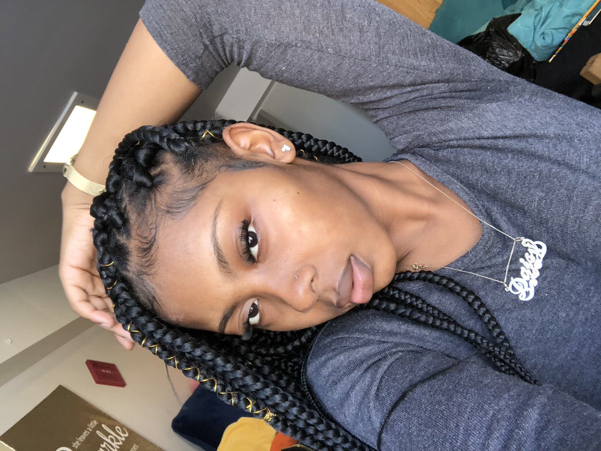 liyah_365's tweet photo. You taking pictures, know your angles 😍 https://t.co/7aGuzckxbE