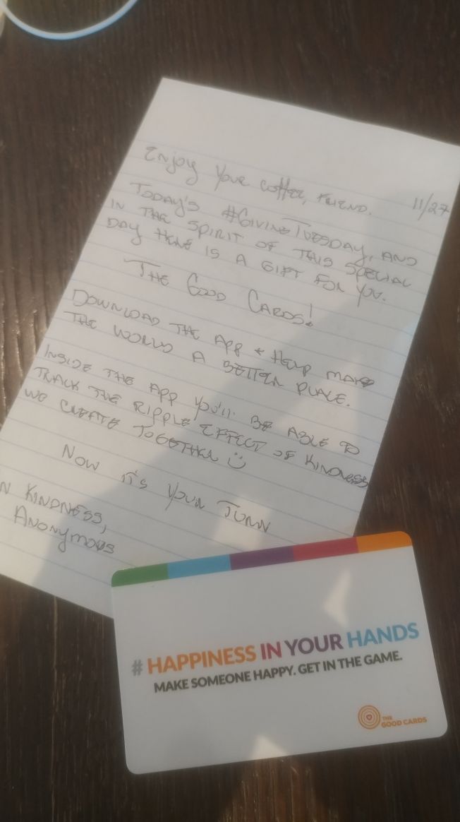 TheGood_Cards's tweet photo. It’s not about how much we give, rather it’s about how much love we put in giving.💕
Our CEO @coreyharnish is always committed to spreading love and kindness😃
#thegoodcards #betterworld #GivingTuesday #spreadinglove #spreadingkindness #love https://t.co/DS1iOsZcN5