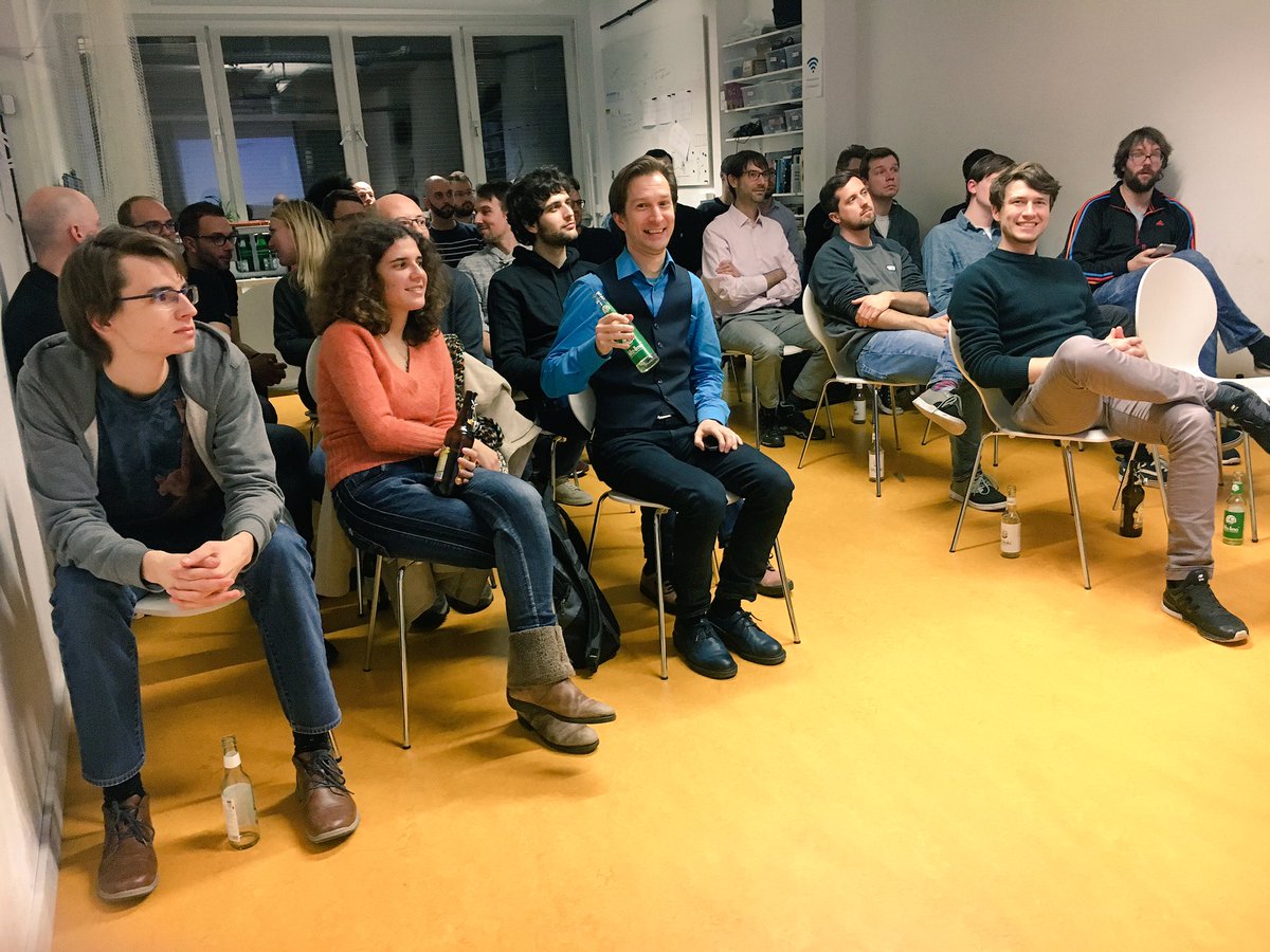 stuttgartjs's tweet image. Full house today #stuttgartjs