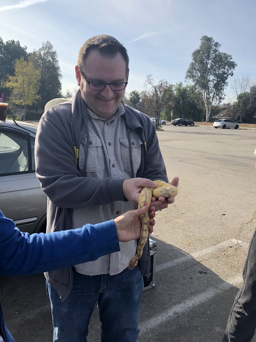 RomHopeless's tweet image. New episodes and some new faces to the cast! Romantically Hopeless returns in 2019! #RomHopeless #SetLife #RomanticallyHopeless