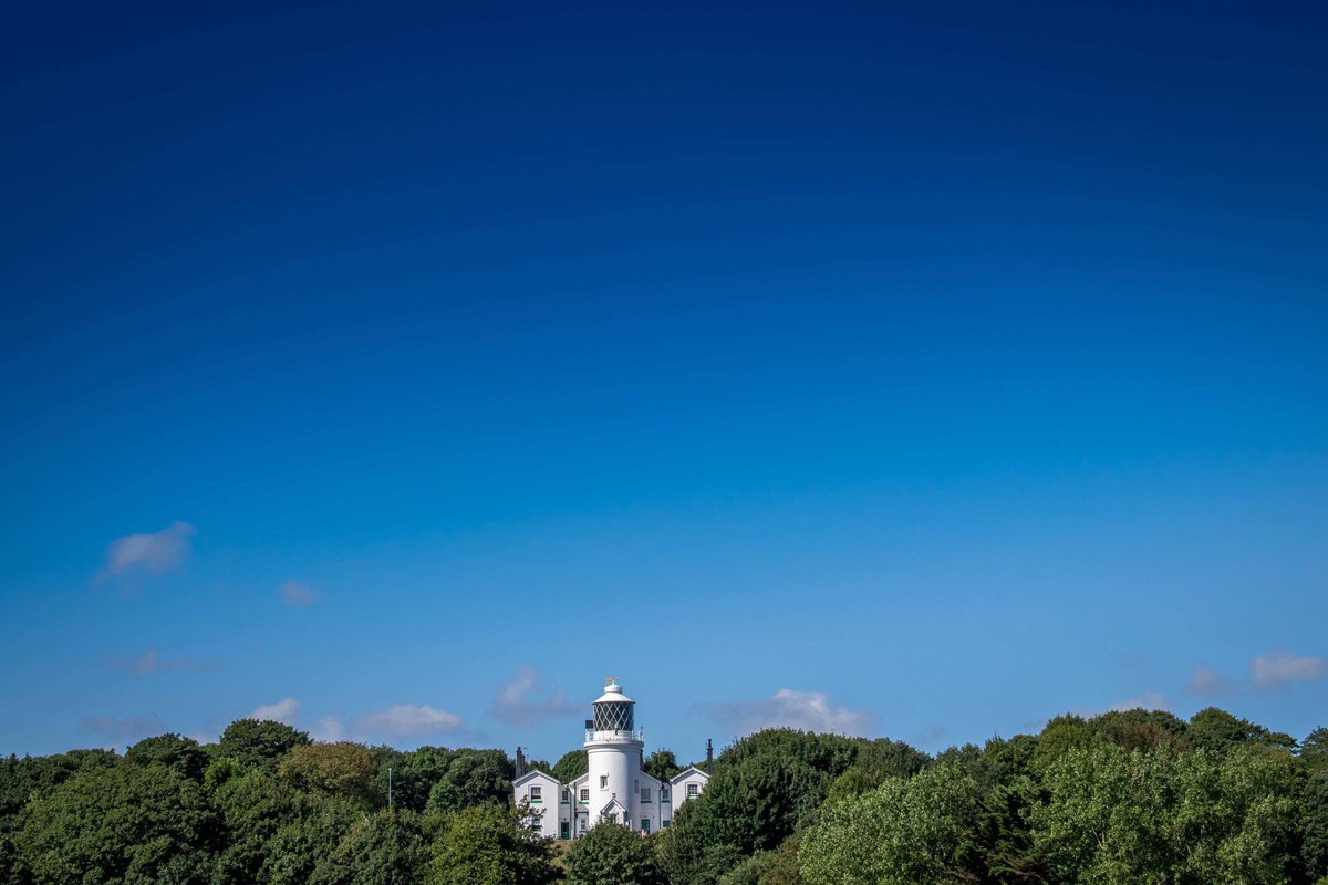monce8967's tweet photo. Clearing your mind isn’t easy but once you do it, you feel blessed
#lighthouse #bluesky #summer #runham https://t.co/n9oyzqGr7n