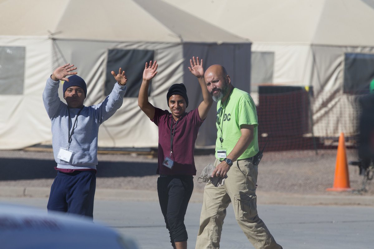 garanceburke's tweet photo. More than 2,300 migrant teens are sleeping in a huge tent city in the Texas desert where the federal government waived FBI background checks on staff meant to care for them. And it's still growing. My @AP latest w @mendozamartha: https://t.co/guTpyJDmSV https://t.co/NEjN2TjBMY
