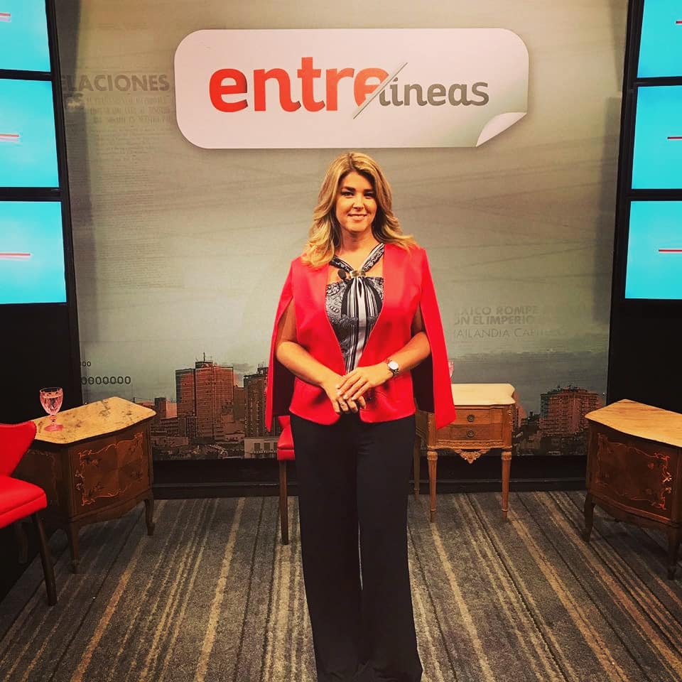 Gracias por acompañarme los domingos de 20 hasta 21 horas en #Entrelineas #unicanal
Siempre con temas de tu interés de la #politica y #sociales
#paraguay #asuncion #asuncionpy #tv #tvshow #domingos #cynthiatarrago <a href="/cynthiatarrago/">Cynthia Tarrago</a>