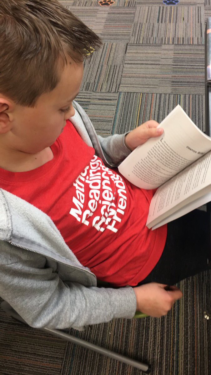 MrsKafka_Kinder's tweet photo. Students are fully engaged in reading! They are loving their new books!! #cbcsd #grants #books #4theLOVEofReading https://t.co/fdHB60DO7T