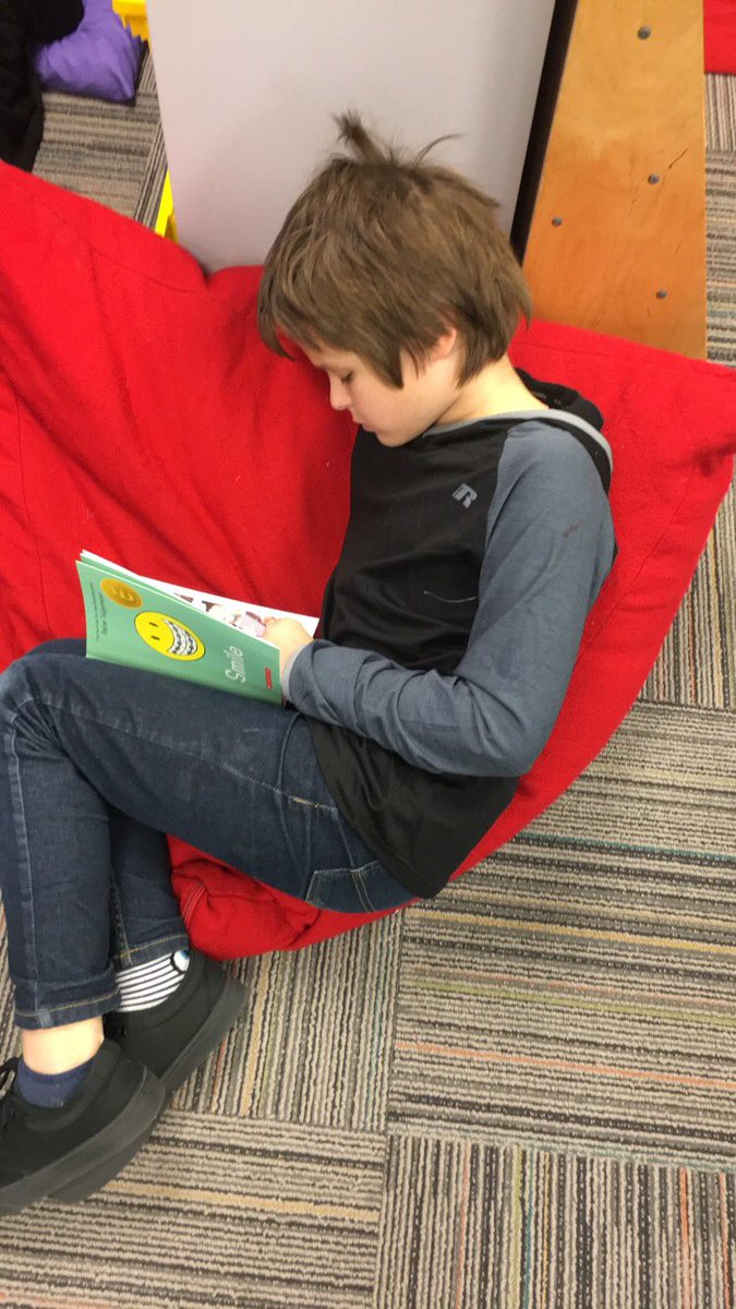 MrsKafka_Kinder's tweet photo. Students are fully engaged in reading! They are loving their new books!! #cbcsd #grants #books #4theLOVEofReading https://t.co/fdHB60DO7T