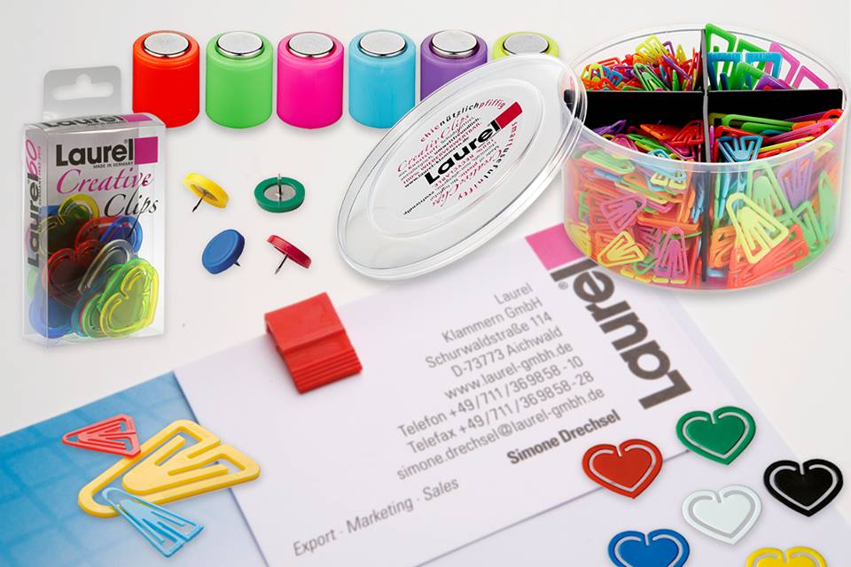 LaurelKlammern's tweet image. Wir lassen uns die gute Laune nicht verderben! Mit unseren farbenfrohen #Büroklammern, #Magneten und #Klips lässt sich sogar der #Wochenbeginn verschönern. #office