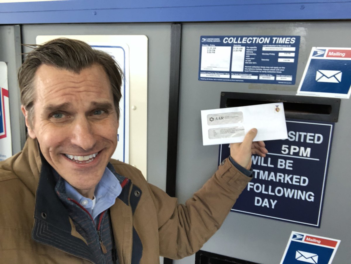4geeman's tweet photo. After a great #VeteransDay ,Comfort &amp; Care Kit packaging activity for the @USO_of_Illinois ,here at my #aviation employer @AARCORP ,the #BestTeamInAviation hits the #CSR after-burner, as just popped a #GivingTuesday check in the @USPS  ,for the #ForceBehindTheForce . #ILGive2018 https://t.co/0dzYP47MvC