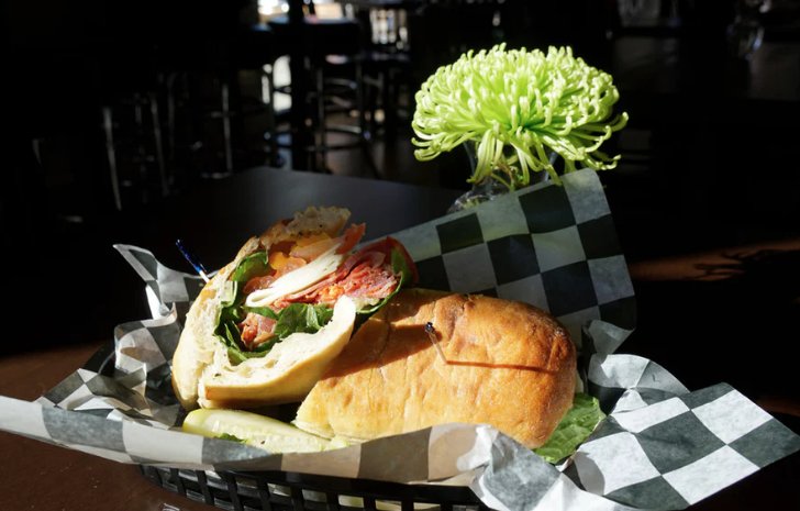OaxacaInterests's tweet photo. Why Texas? Why Dallas? @GuideLive speaks to the owner of #ShaynasPlace about expanding the cafe from Rhode Island to our @SYLVANTHIRTY development. #Dallasdining https://t.co/6FlLhG9wD9 https://t.co/omagDcF0w4