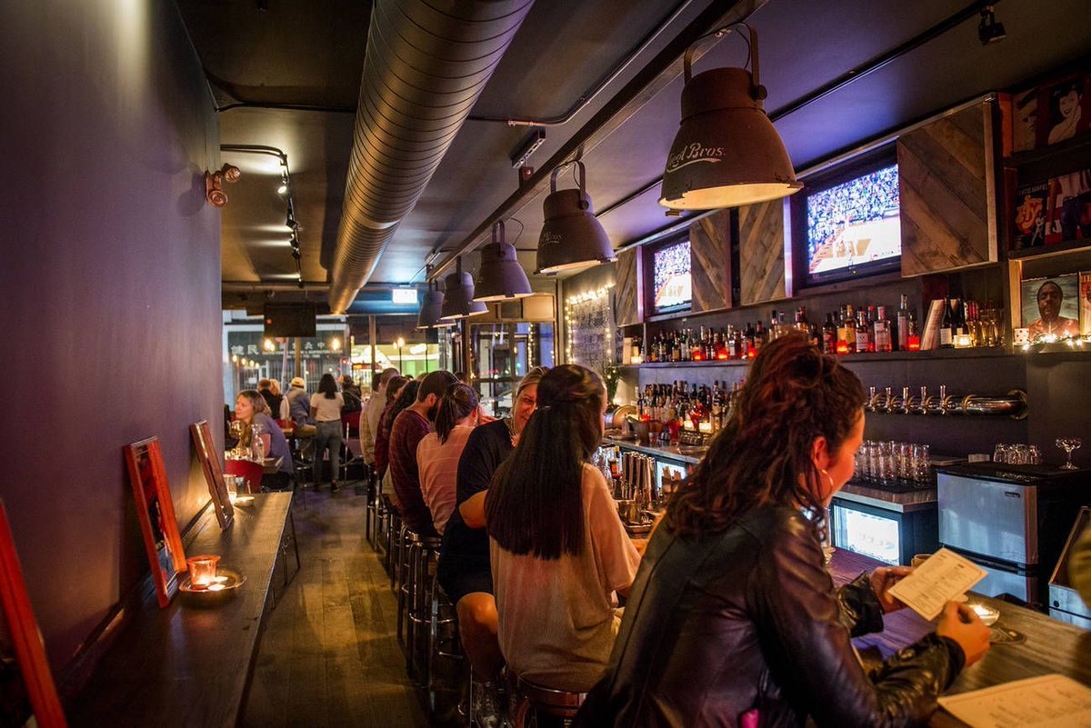 Gerrard Street is now the place to be in the east and we couldn't agree more. buff.ly/2Nhst5c (via <a href="/blogTO/">blogTO</a>)