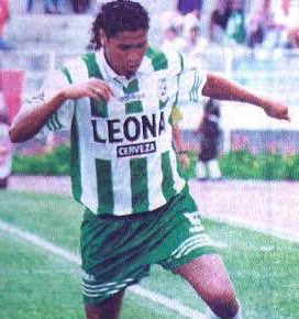 49 años estaría cumpliendo hoy Herman Gaviria. Campeón con <a href="/nacionaloficial/">Atlético Nacional</a> y mundialista. Paz eterna, ‘Carepa’.