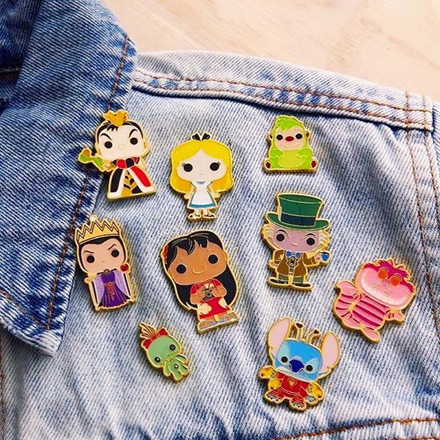 DLifestylers's tweet photo. #Repost @boxlunchchandler
・・・
Come on in and get your POP PINS .
.
.
#BoxLunch #getsomegivesome #BoxLunchgifts #funkopop #disneypin #disneypins #aliceinwonderland #liloandstitch #evilqueen https://t.co/zMAia82Atb https://t.co/xCXe02DbPK
