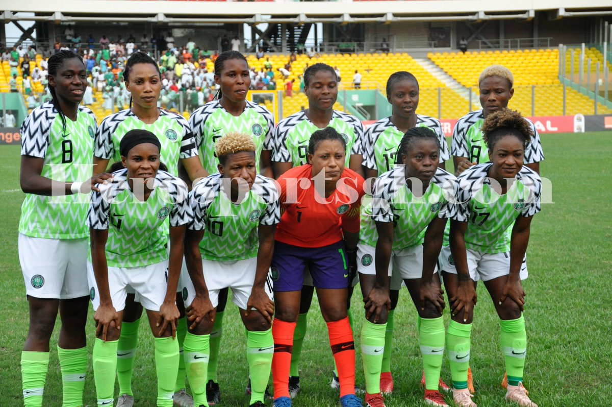 Herosportsgh's tweet photo. Snap from the Cameroon and Nigeria  #2018AWCON #AWCON2018 #TotalAWCON18 https://t.co/3sTF8S3jGp