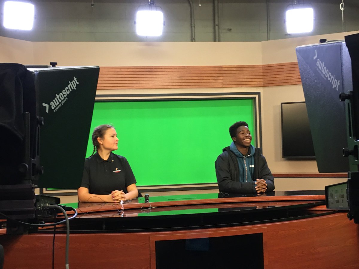 CPAProgramcoor1's tweet image. We were broadcast #journalists today! @presidentloh A HUGE thank you to Sue Kopen Katcef and the broadcast students who run CNS-TV for hosting us! @merrillcollege  @CNSmd Tune in via YouTube! @CPACommunity