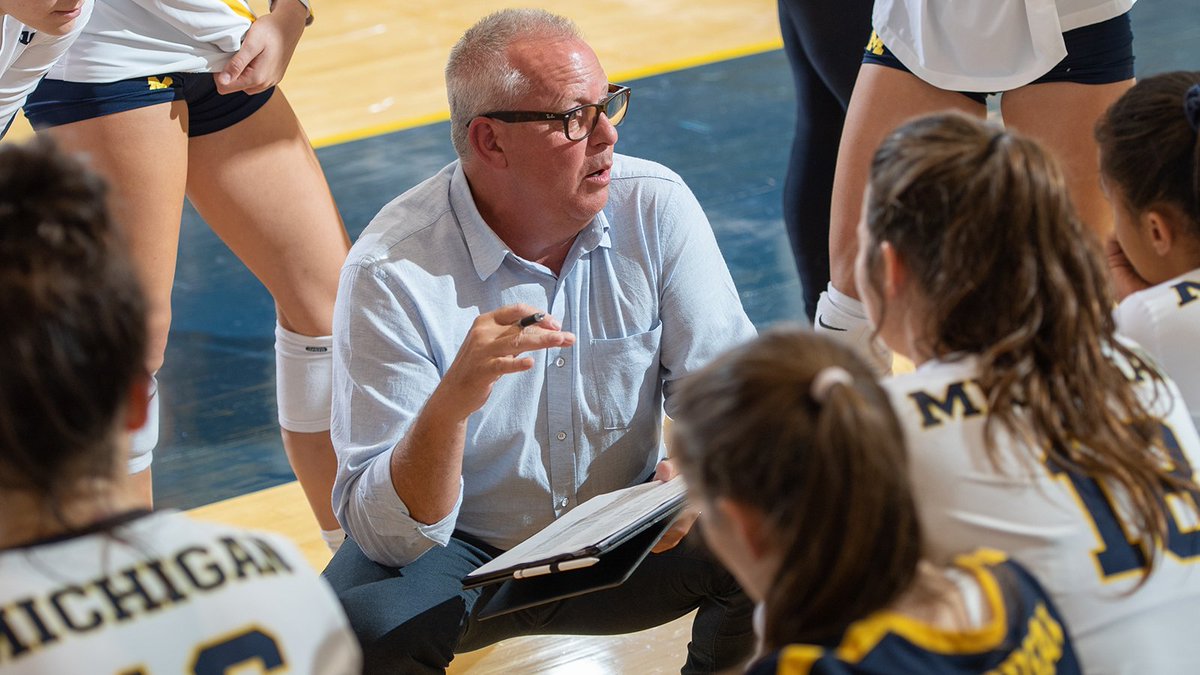Check out the latest Rosen Report to hear Coach Rosen's thoughts on last week's wins as well as our upcoming trip to the NCAA Tournament! 

» myumi.ch/6OK7R