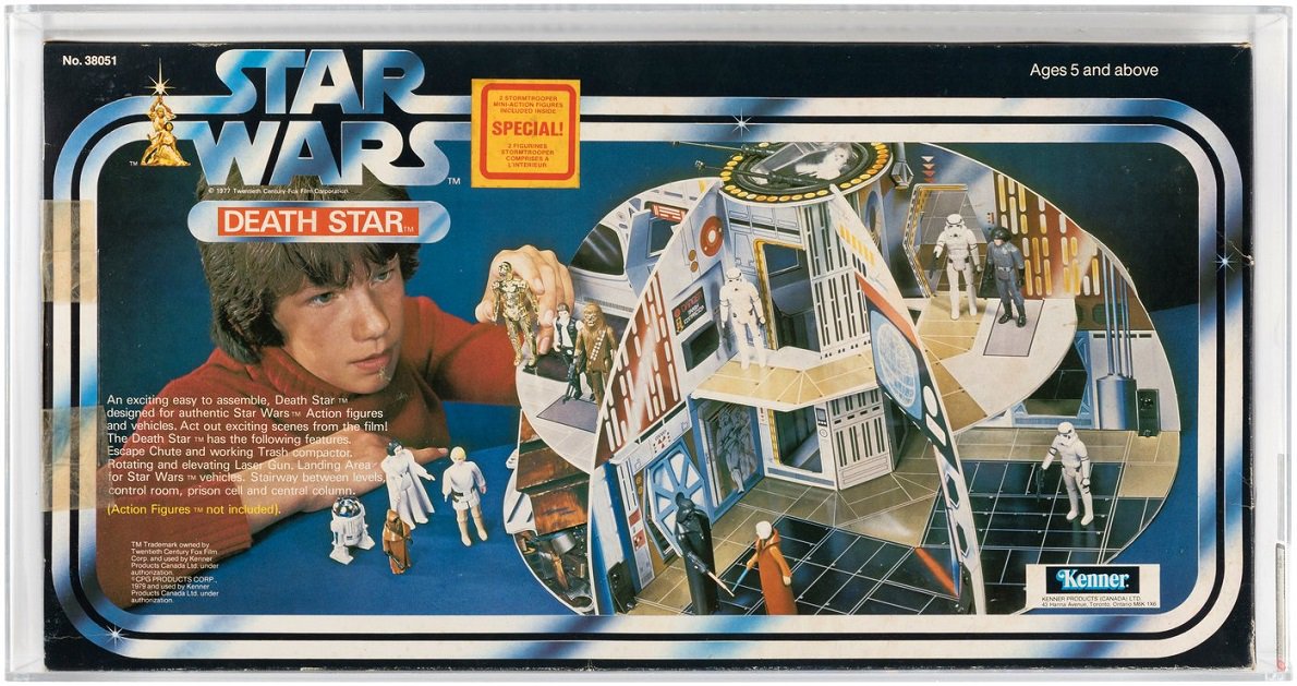 HakesAuctions's tweet photo. The Force was strong in #HakesAuctions' latest #auction, with a number of excellent prices realized on #vintage #StarWars #collectibles. Get the details in this #Scoop article HERE - https://t.co/V3qAxwXX0n
#Kenner #StarWars #RusselBrantonCollection #AFA #JediNews #StarWarsFans https://t.co/smglBqlbv8