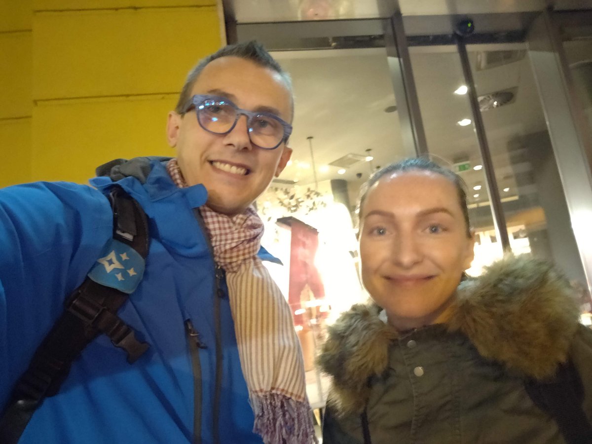 digisolu's tweet photo. Dnešní schůzka Zdenek Horak & Tereza Uhlířová o tom jak vylepšit #mojefirmanagoogle #starbucks #kfc #pizzahut #burgerking #digisolu #digisolulife #online #Marketing https://t.co/tymsD9SVy9