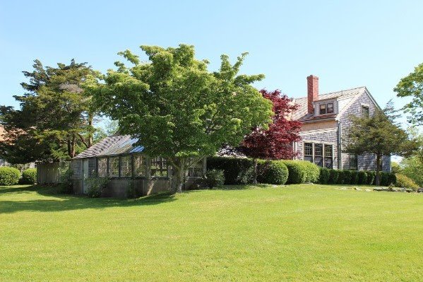 ScreenColony's tweet image. This #GivingTuesday, please consider supporting #ScreenwritersColony! When you make a donation you are directly contributing to the nurturing framework we provide writers through our mentorship and retreat programs. screenwriterscolony.org/give/