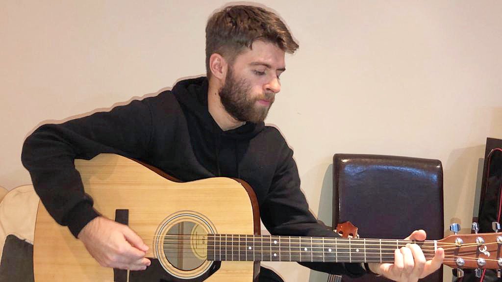__Josh_Graham's tweet photo. Southampton this Friday 🎸

#NewMusic #pop #rock #PopRock
@BigIssue @SouthamptonFC https://t.co/neeIqXyJup