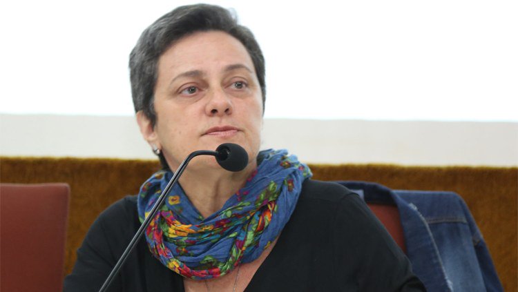 Uma alimentação saudável e sustentável não é utopia, diz presidenta do Consea. Em vído do canal de Nutrição da Universidade Federal de Santa Catarina (UFSC), Elisabetta Recine afirma q náo há + tempo para deixar isso para o futuro #UFSC #alimentos #Consea bit.ly/2FCCN5b