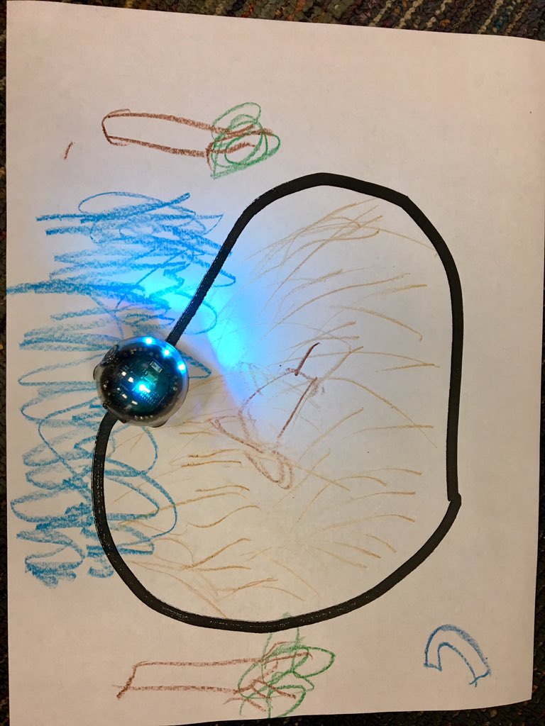 MsRosie_library's tweet image. Love when kinders find a book they love, ask for a build challenge and learn robotics all at the same time. 
#makerkids #librarylife #thesekids❤️ #kindergarten #literacy #bookchallenge #seaturtles @SCaquarium #conservation