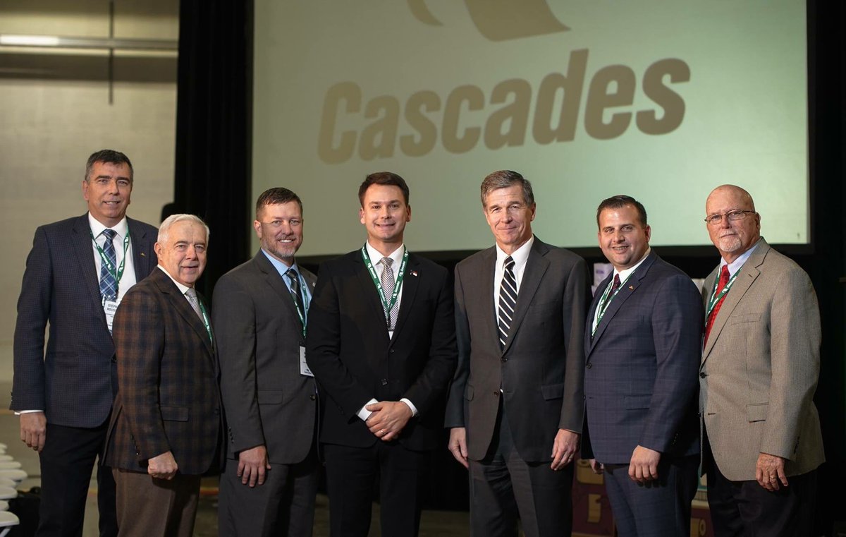 chamber_county's tweet photo. Today Governor Roy Cooper announced a $55 million dollar investment by Cascades which will create 66 jobs!!!📊🛠🔨🏭Another win for Scotland county👏🏾
#winning #achievements #jobs #employment #business #roycooper #scotlandcounty https://t.co/OD30FetXya