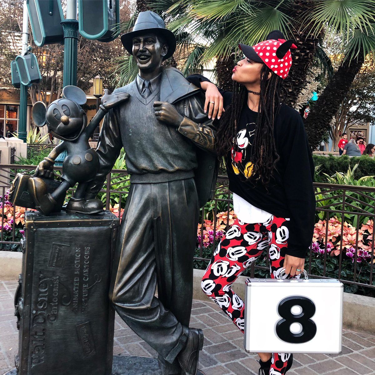 nekachoo's tweet photo. oh hey just stopping by to remind y’all that there’s now 8 DAYS LEFT til @DealNoDealCNBC’s December 5th premiere on CNBC!! AND don’t forget our Christmas Special on December 3rd on NBC!
December’s gonna be lit y’all. 🔥
#dealornodeal #DONDmodels #disneyland #cantw8 https://t.co/TU4NSxPfbj
