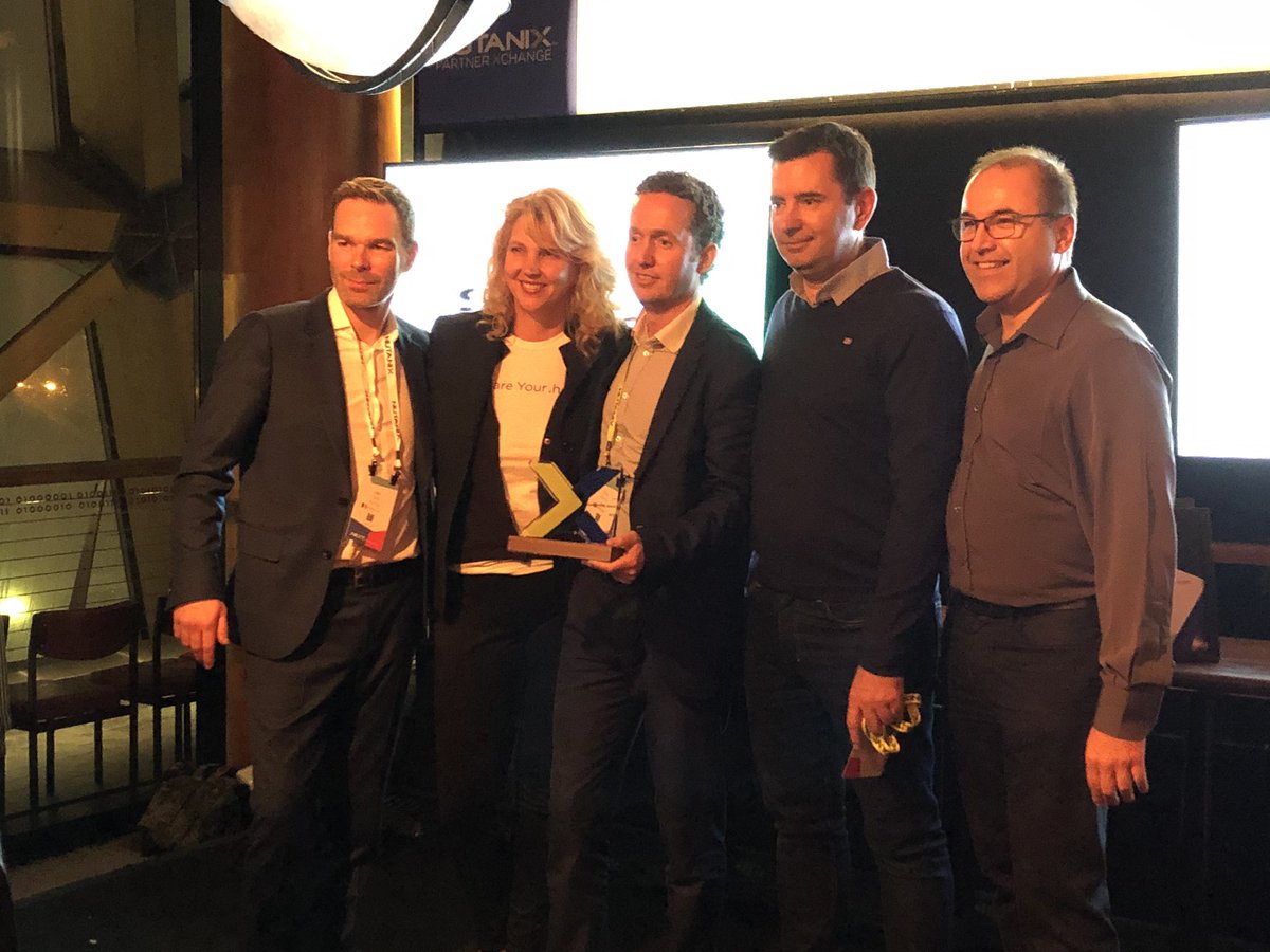 🏆 <a href="/nutanix/">Nutanix Inc.</a> récompense <a href="/SCC_info/">SCC</a> à la #Nextconf par le prix Heart Giving Back pour son implication à la <a href="/LaCourseduCoeur/">La Course du Coeur</a> ! <a href="/scc_team/">Team SCC</a> #DonDorganes