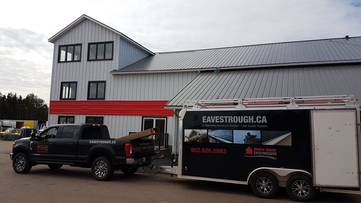 alu_rex's tweet photo. Do you know the story of Darren Perry, the man who walks on gutters? This week in our blog we are featuring North Shore Eavestroughing. Have a good reading!
https://t.co/PtFJExdqmE https://t.co/Bvs0HbQI0R