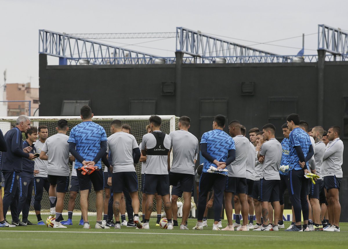 BocaJrsOficial's tweet photo. 📷 El plantel retomó a los entrenamientos en la cancha principal del complejo Pedro Pompilio. https://t.co/jegWhT5yn7