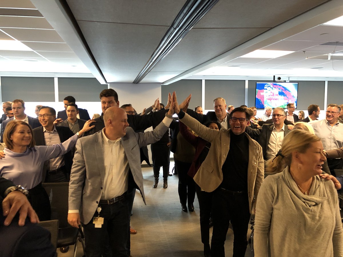 YasNsouli's tweet image. So blessed to part of an organization that prides itself in building bridges - not islands - for our customers, partners, and people! #WeAreCisco @CiscoCanada #BeTheBridge@chjohnst @keep_it_smpl  @RolaDagher