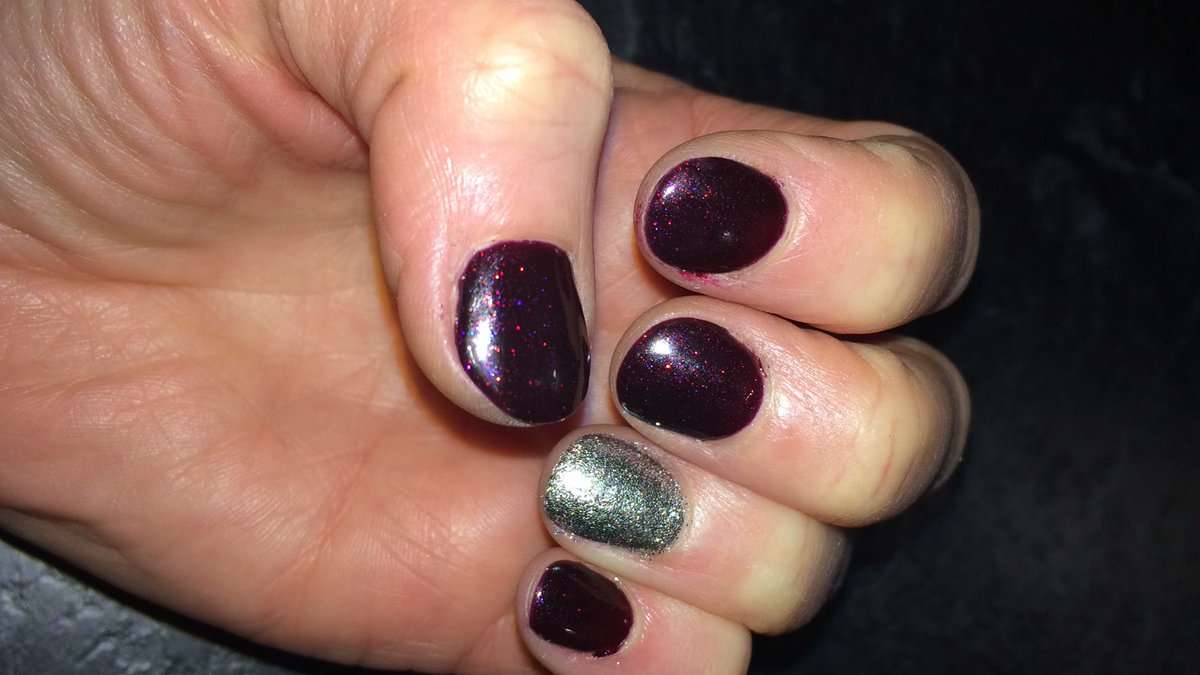 clydesidestyle's tweet photo. Well my nails are ready for a party..... https://t.co/KeTOcVXrlu