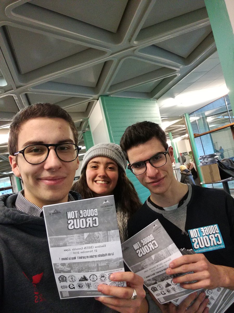 Paul_DyjakV's tweet photo. Malgré la démagogie et la mauvaise foi de nos adversaires, les #AREStructibles et le Bde Droit Grenoble n'ont rien laissé passer ! @InterassoUGA et @La_Feus conservent leur 4ème siège au CA du CROUS et augmente en terme de voix ! 
Cc @federationares @La_FAGE https://t.co/byDwBOAFuQ
