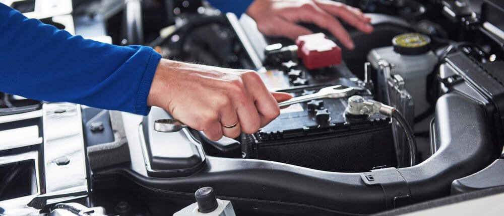 Maintaining your #car is essential for keeping it on the road. ow.ly/OUmZ30mK9JQ 847-398-4645 #DakotaK #AutoShop #ArlingtonHeights