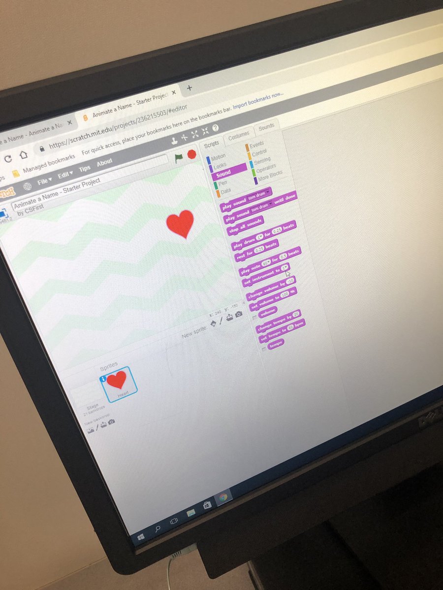 Wessendorff_LIS's tweet image. Our very first @GoogleCSFirst activity: Animate a Name! Part1 @DonorsChoose #CodingCreativity #WMSStampede #STEMClubInTheLibrary