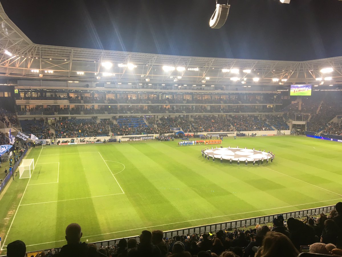reintjanauwema's tweet photo. Op doorreis naar Zwitserland. Genoten ve intens wedstrijdje CL meepakken. #HOFSHA @tsghoffenheim https://t.co/Zjhzl5wNbe