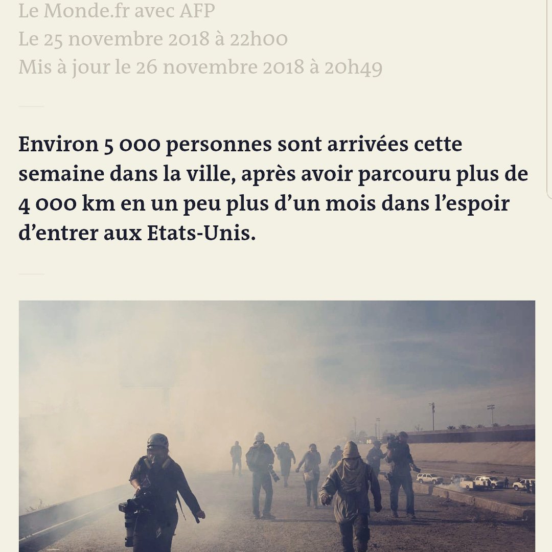 QemProchain's tweet photo. A la frontière Mexique-Etats-Unis, des centaines de migrants tentent de forcer le passage https://t.co/25z0Sihn87
Plusieurs centaines de migrants venant d’Amérique centrale ont tenté dimanche 25 novembre de franchir la frontière américaine à Tijuana, (nord-ouest du Mexique). https://t.co/Ym3He4ZhJS