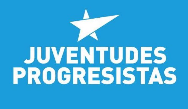 Jprocoquimbo's tweet image. El show que Piñera monta en el aeropuerto con los haitianos que parten y chilenos que regresan dejaría feliz a Trump, Bolsonaro y Kast. Eso lo dice todo.
@LosPROgresistas