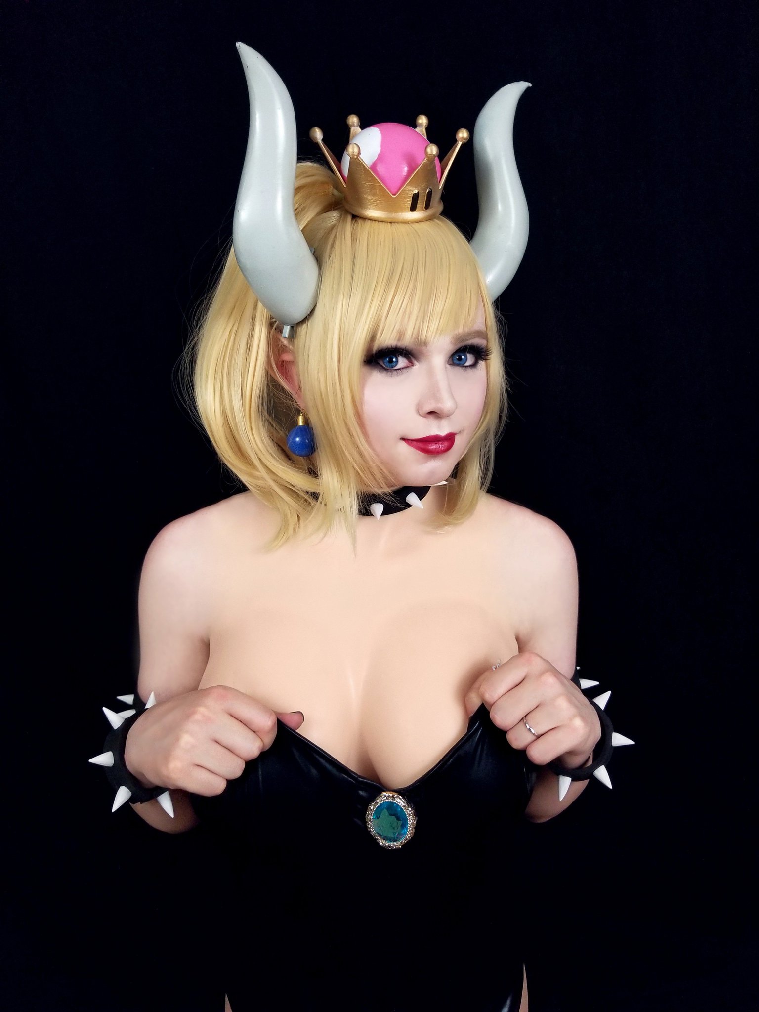 sneaky cosplay bowsette c9 scuderi zach peach cosplays cloud props makeup caption meme instagram profile imgflip extra cosplayer