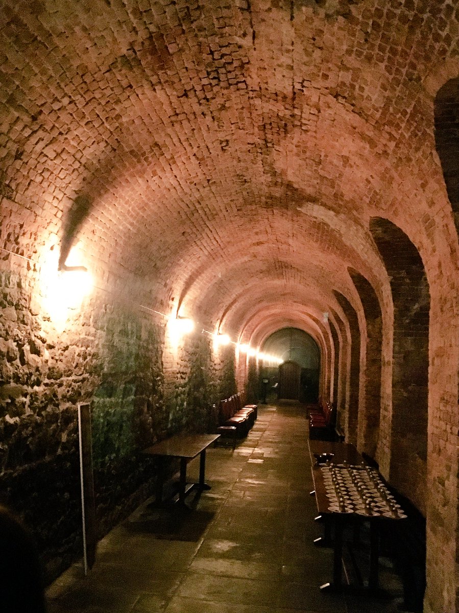 StellaToonen's tweet photo. Great peek behind the scenes at the @CharterhouseEC1 tonight with the most inspiring and loveliest group of cultural programmers in #London. #PublicProgramming #MuseumLates https://t.co/sRoHHWgVFS
