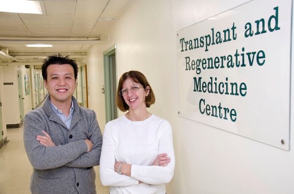 SickKidsNews's tweet photo. Did you know there are currently 3,000 Canadians on the kidney transplant waiting list? Dr. Chia Wei Teoh and Moira Korus, RN, members of our Kidney Transplant Team, offer their perspective on living kidney donation: https://t.co/xYthDHdoQ5 #SKPerspective #OrgansandTissuesForLife https://t.co/I5XYpG3f8N