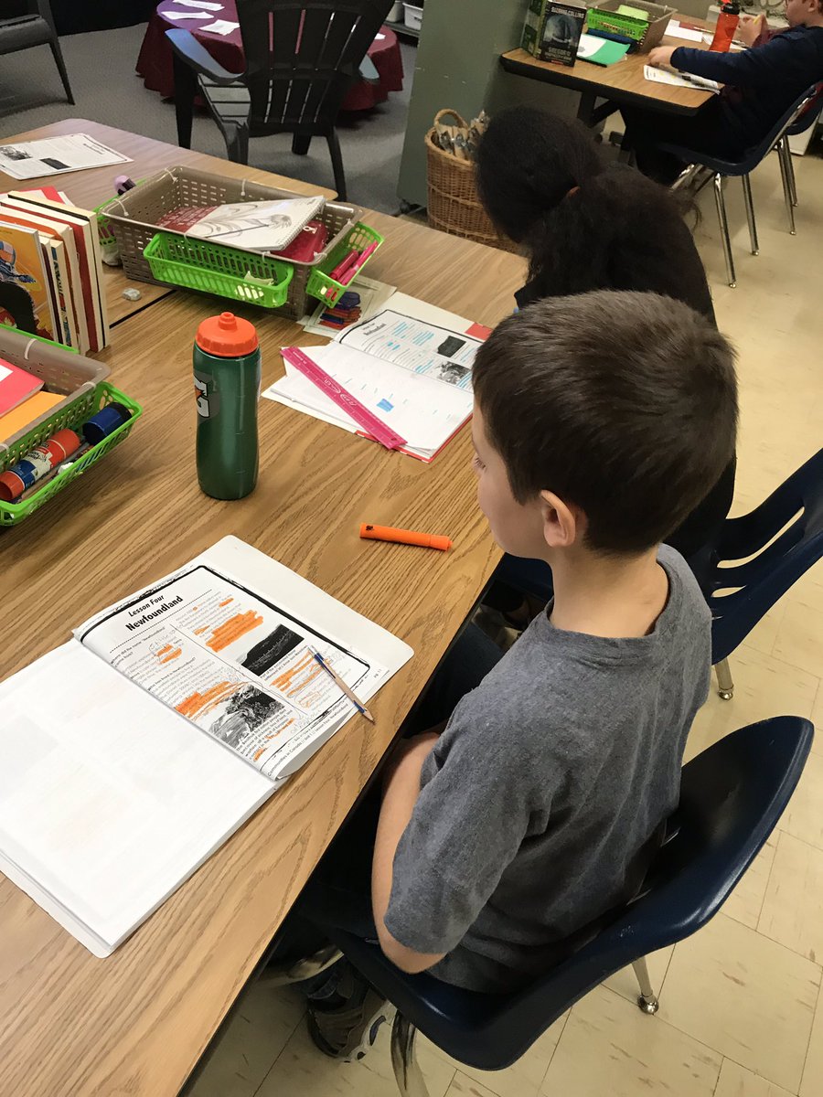 l_burym's tweet photo. Love when teachers reflect on learning walk feed back and incorporate it into their lessons! Learning how to annotate Informational text #mpscpssd #adminwin #growingreadersandwriters https://t.co/EBSdxeMGQr